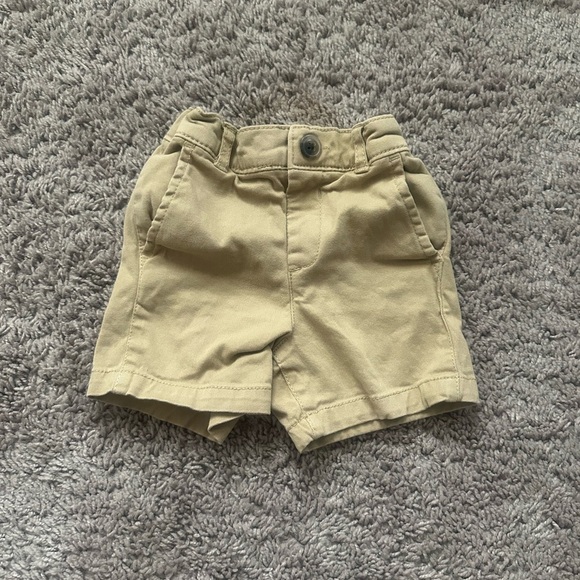The Children’s Place Baby Boys’ Stretch Chino Shorts. - Picture 1 of 3